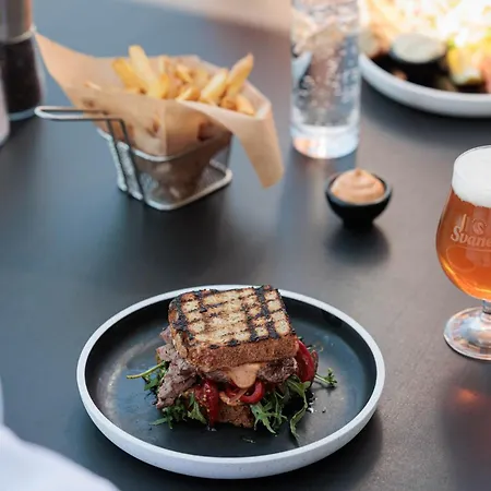 Griffen Отель 4*